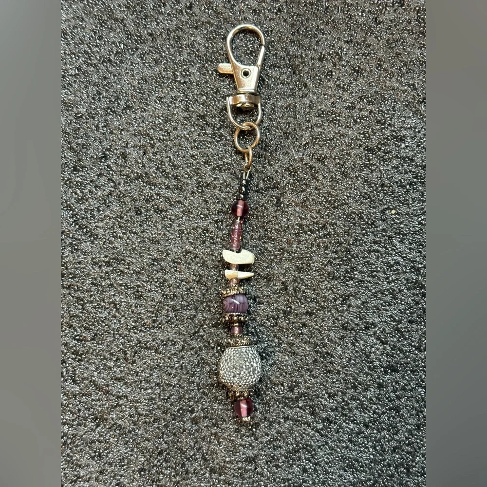 Handmade keychain - Picture 2 of 2
